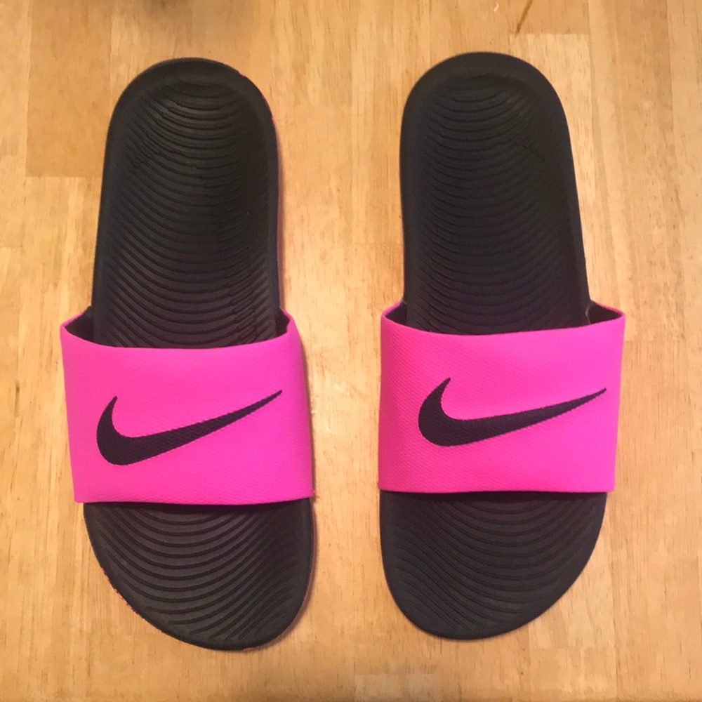 Nike slip-ons